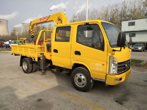 點擊查看詳細(xì)信息<br>標(biāo)題：凱馬雙排隨車吊 閱讀次數(shù)：1914