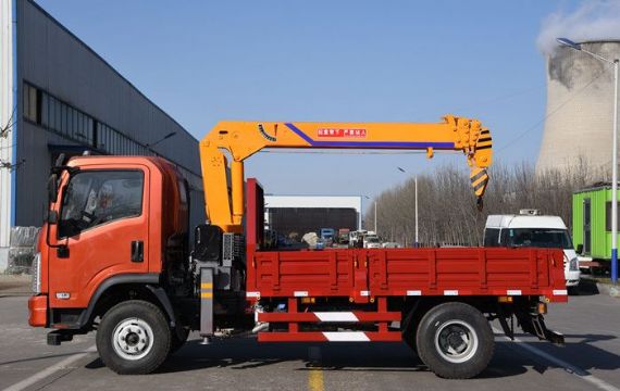 點擊查看詳細(xì)信息<br>標(biāo)題：4噸大運隨車吊 閱讀次數(shù)：1818