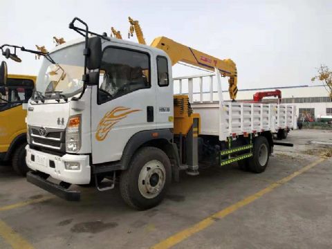 點擊查看詳細(xì)信息<br>標(biāo)題：5噸重汽豪曼隨車吊 閱讀次數(shù)：2019