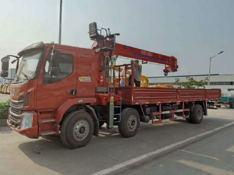 點(diǎn)擊查看詳細(xì)信息<br>標(biāo)題：柳汽前四后四隨車吊 閱讀次數(shù)：1766